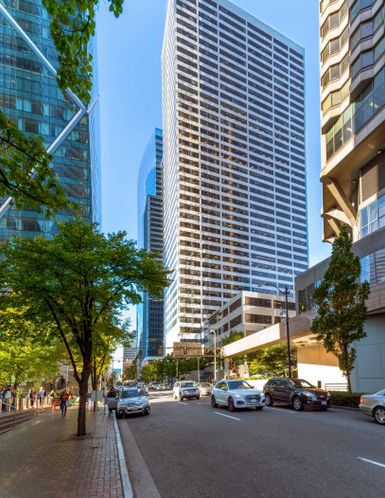 800 5th Ave, Seattle, WA 98104